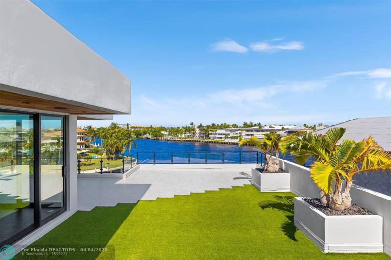  Single Family Homes Photo 60: 1555 SE 14th Ct  Deerfield Beach,  FL 33441