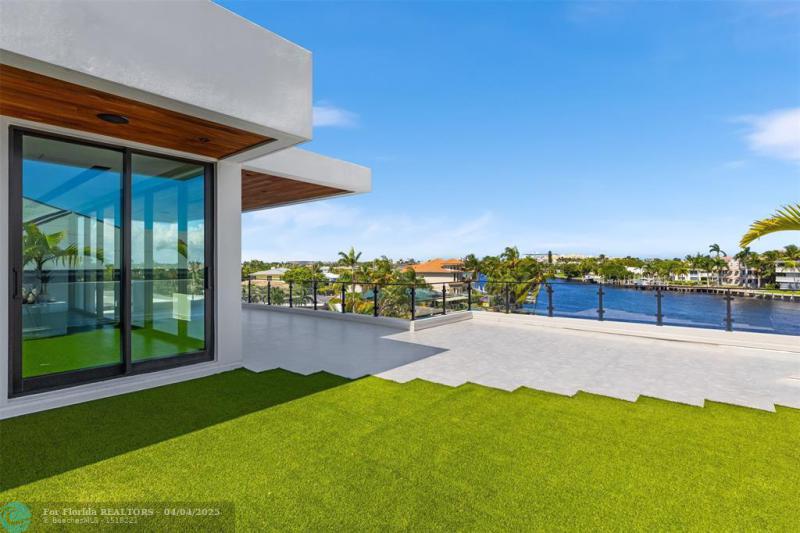  Single Family Homes Photo 61: 1555 SE 14th Ct  Deerfield Beach,  FL 33441