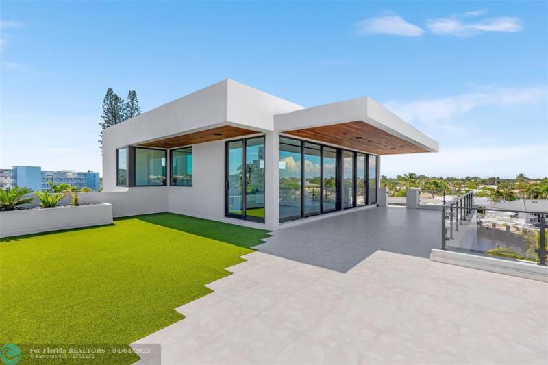  Single Family Homes Photo 62: 1555 SE 14th Ct  Deerfield Beach,  FL 33441