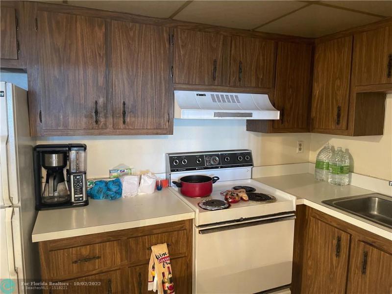  Condo & Townhome Photos