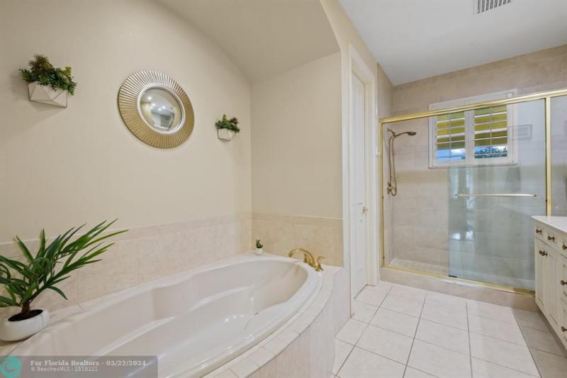  Single Family Homes Photo 31: 12794 STONEBROOK DRIVE  Davie,  FL 33330