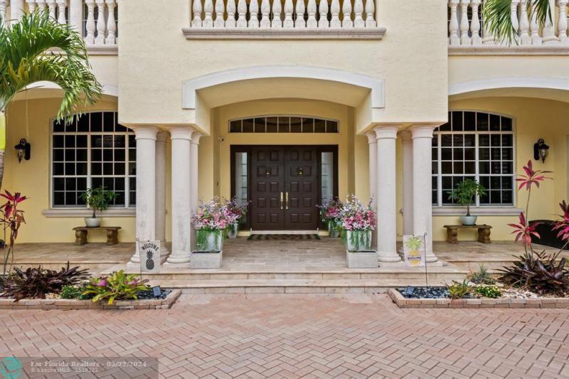  Single Family Homes Photo 4: 12794 STONEBROOK DRIVE  Davie,  FL 33330