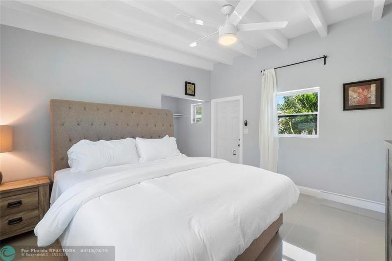 Duplex, Triplex and Fourplex Images