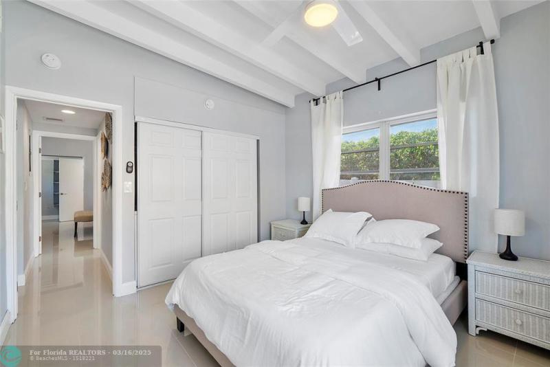 Duplex, Triplex and Fourplex Images