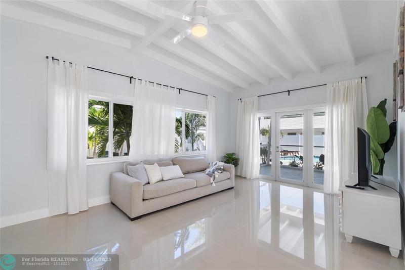 Duplex, Triplex and Fourplex Images