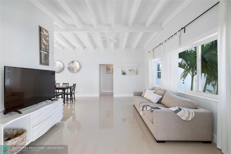 Duplex, Triplex and Fourplex Images