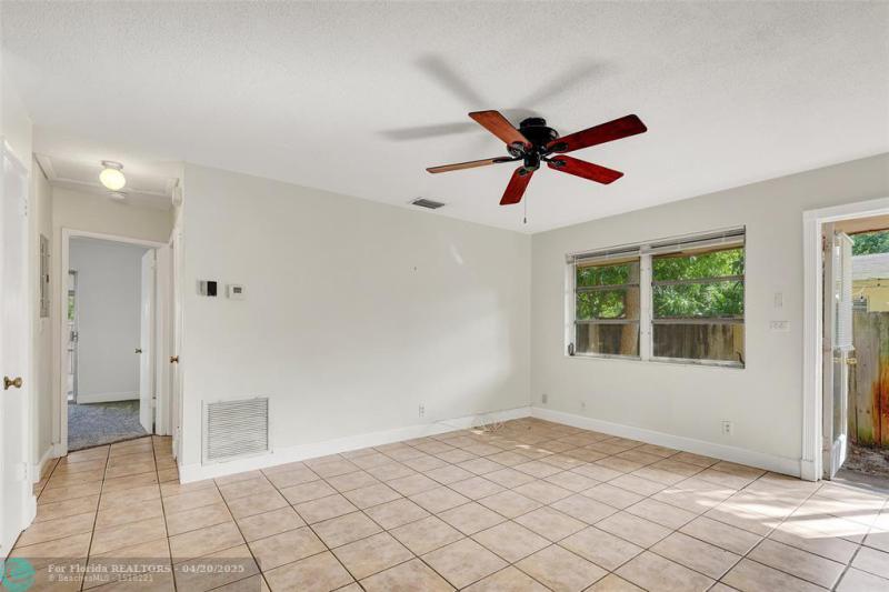 Duplex, Triplex and Fourplex Images