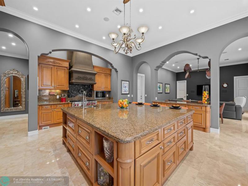  Single Family Homes Photo 26: 3700 NE 28th Ave  Lighthouse Point,  FL 33064