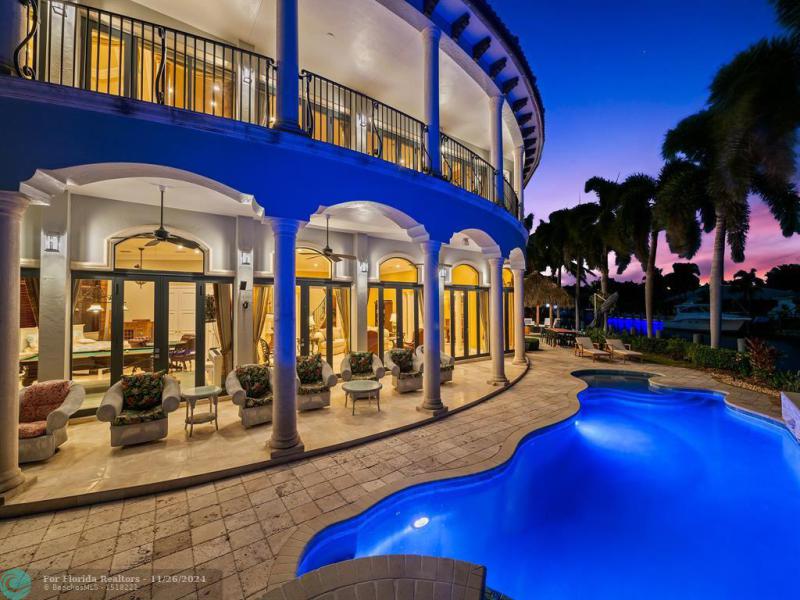  Single Family Homes Photo 3: 3700 NE 28th Ave  Lighthouse Point,  FL 33064