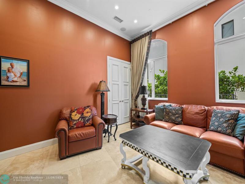  Single Family Homes Photo 31: 3700 NE 28th Ave  Lighthouse Point,  FL 33064