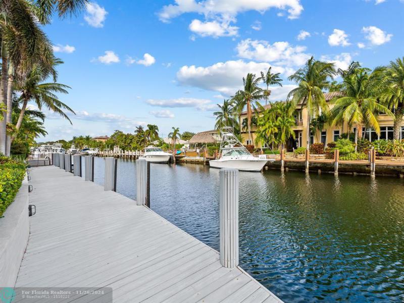  Single Family Homes Photo 57: 3700 NE 28th Ave  Lighthouse Point,  FL 33064