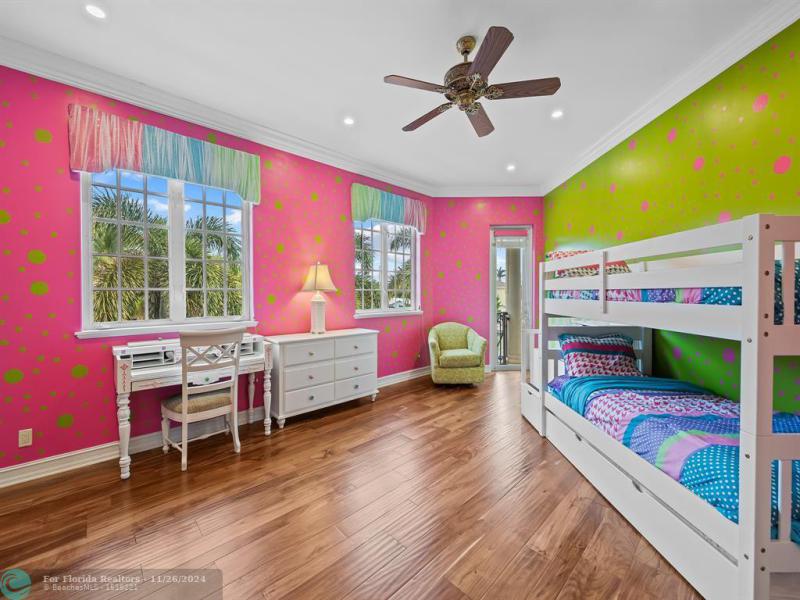  Single Family Homes Photo 59: 3700 NE 28th Ave  Lighthouse Point,  FL 33064