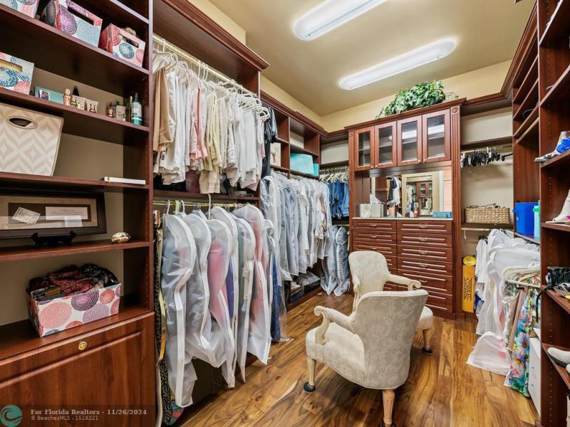  Single Family Homes Photo 64: 3700 NE 28th Ave  Lighthouse Point,  FL 33064