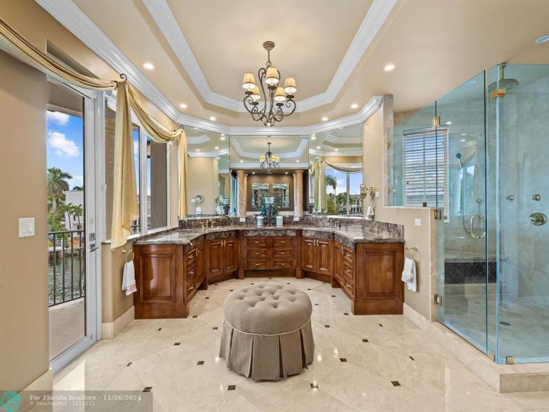  Single Family Homes Photo 66: 3700 NE 28th Ave  Lighthouse Point,  FL 33064