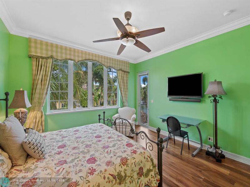  Single Family Homes Photo 71: 3700 NE 28th Ave  Lighthouse Point,  FL 33064