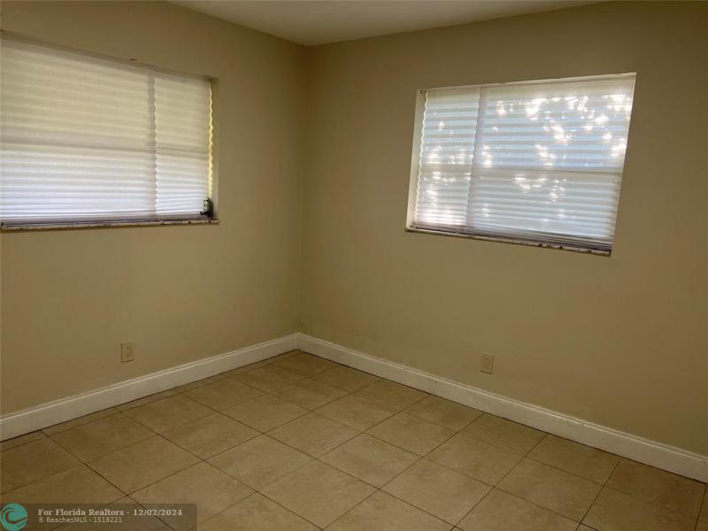 Duplex, Triplex and Fourplex Images