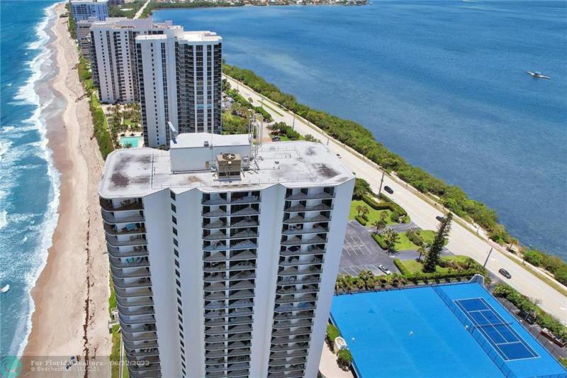  Condo & Townhome Photos