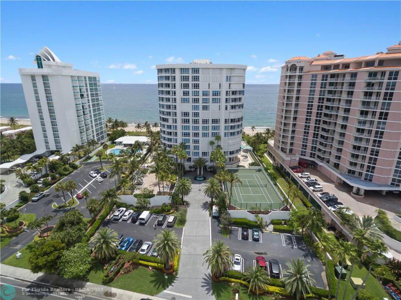  Condo & Townhome Photos