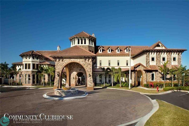  Condo & Townhome Photos