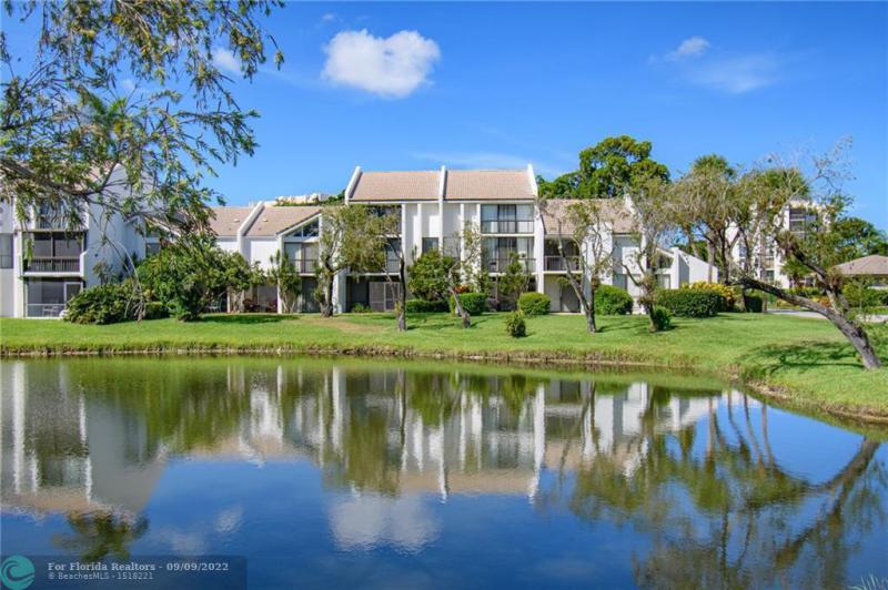  Condo & Townhome Photos