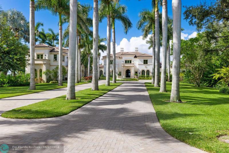  Single Family Homes Photo 11: 1240 Coconut Drive  Fort Myers,  FL 33901