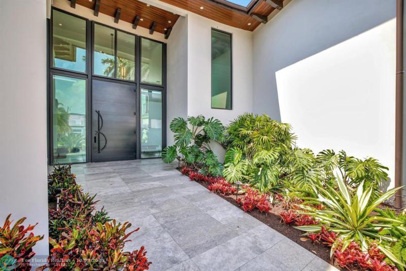  Single Family Homes Photo 13: 1336 Seminole Dr  Fort Lauderdale,  FL 33304