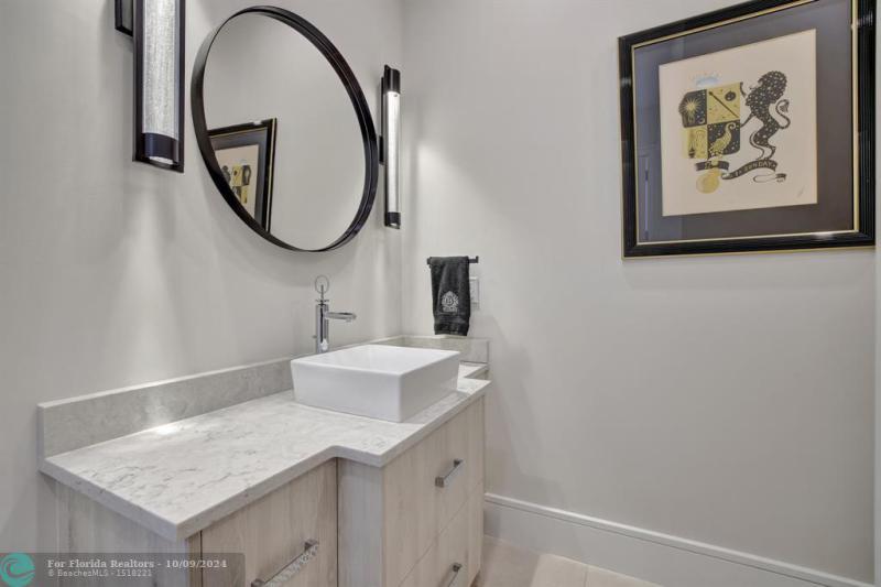  Single Family Homes Photo 30: 1336 Seminole Dr  Fort Lauderdale,  FL 33304