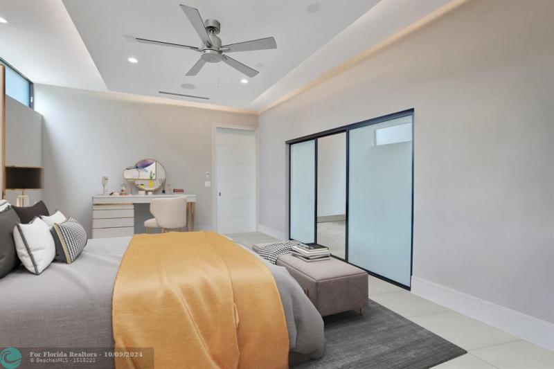  Single Family Homes Photo 36: 1336 Seminole Dr  Fort Lauderdale,  FL 33304