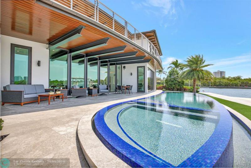  Single Family Homes Photo 70: 1336 Seminole Dr  Fort Lauderdale,  FL 33304