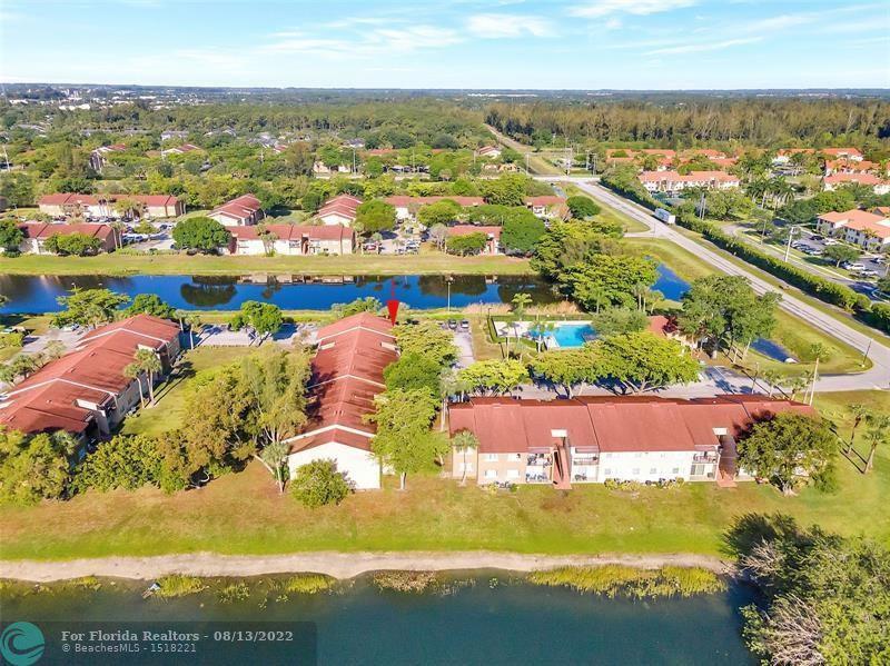  Condo & Townhome Photos
