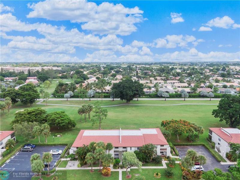  Condo & Townhome Photos