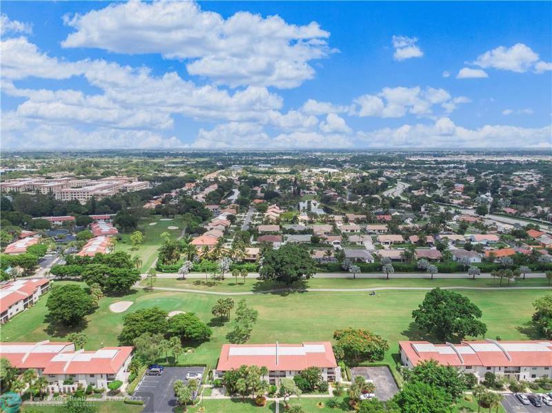  Condo & Townhome Photos