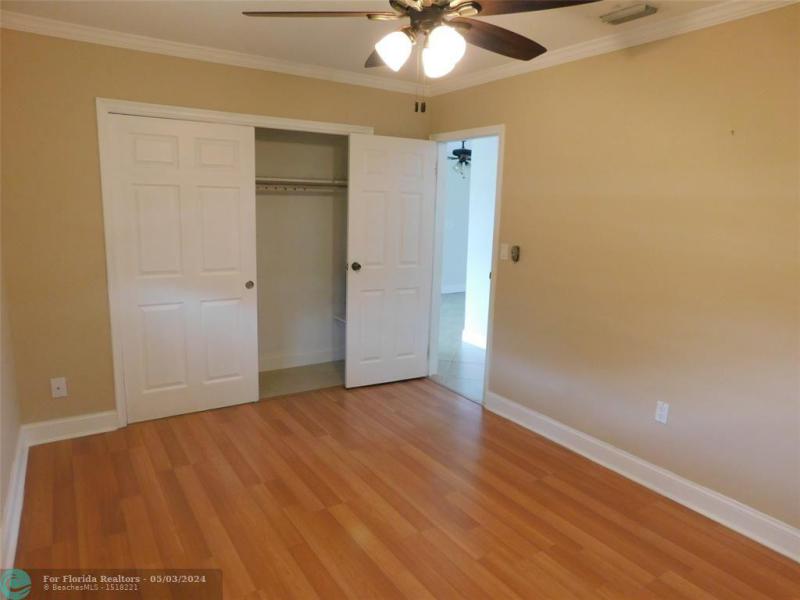  Single Family Homes Photo 17: 6341 Thomas St  Hollywood,  FL 33024