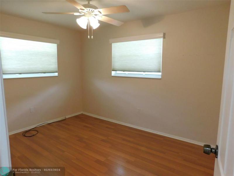  Single Family Homes Photo 19: 6341 Thomas St  Hollywood,  FL 33024