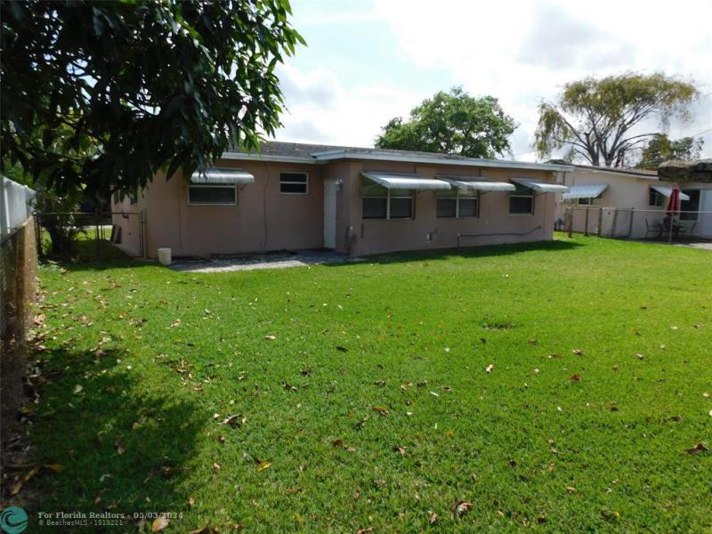  Single Family Homes Photo 27: 6341 Thomas St  Hollywood,  FL 33024