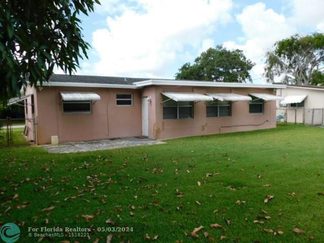  Single Family Homes Photo 29: 6341 Thomas St  Hollywood,  FL 33024