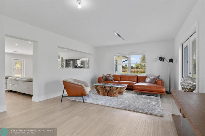 Duplex, Triplex and Fourplex Images