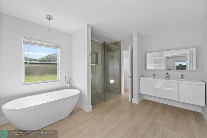 Duplex, Triplex and Fourplex Images