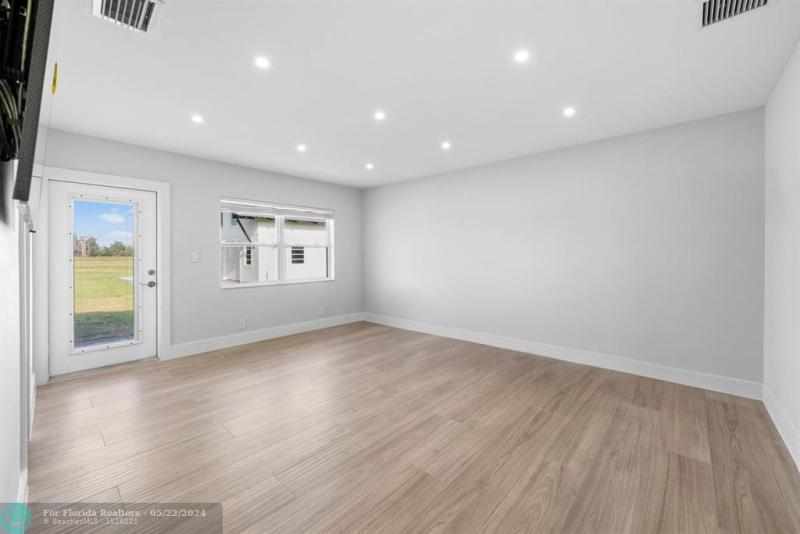 Duplex, Triplex and Fourplex Images