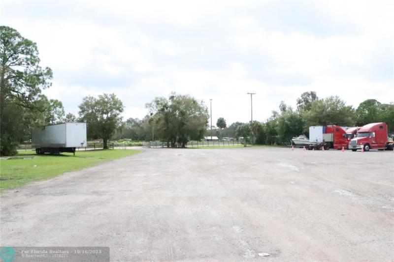  Commercial & Industrial Land Images 