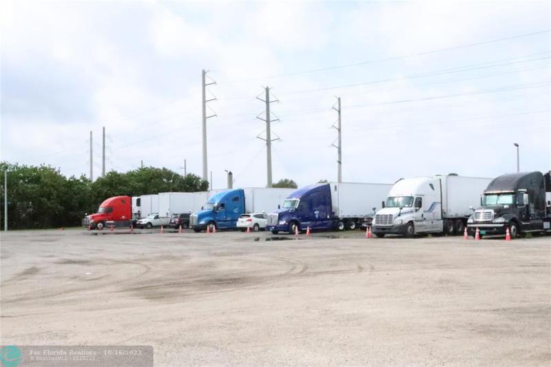  Commercial & Industrial Land Images 