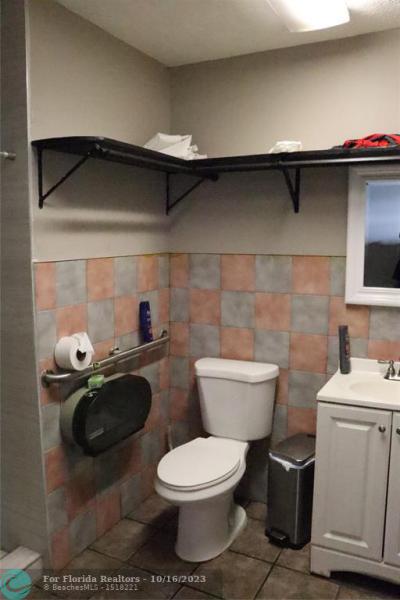  Commercial & Industrial Land Images 