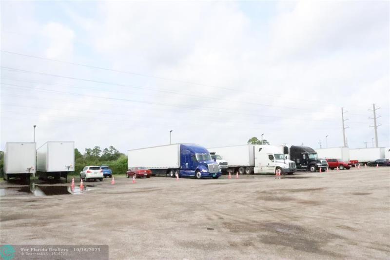  Commercial & Industrial Land Images 