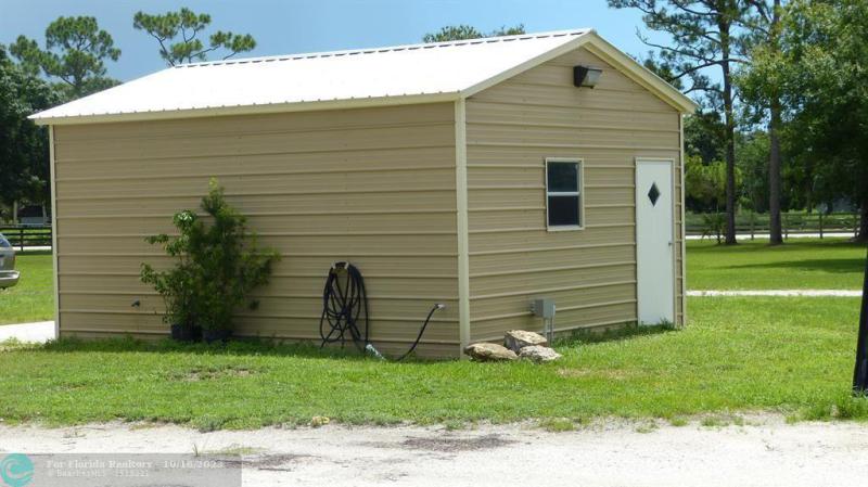  Commercial & Industrial Land Images 