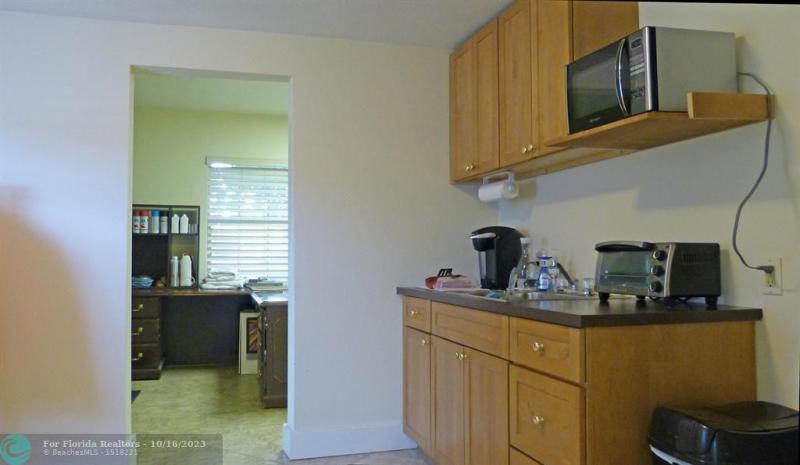  Commercial & Industrial Land Images 