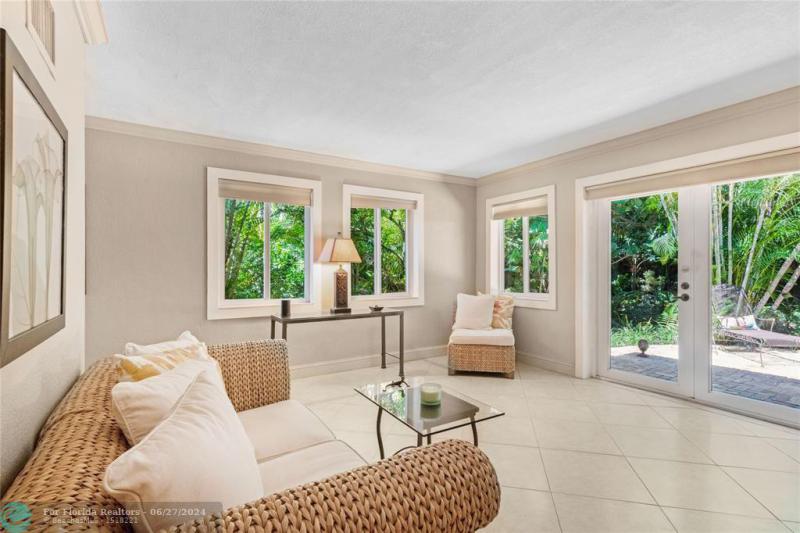  Single Family Homes Photo 36: 1425 NE 3rd Ave  Fort Lauderdale,  FL 33304