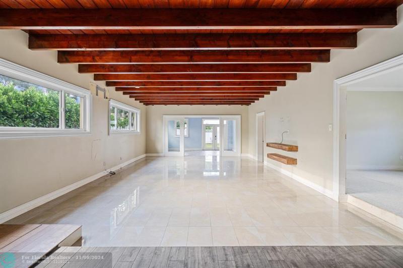  Single Family Homes Photo 11: 1519 SW 19th St  Miami,  FL 33145