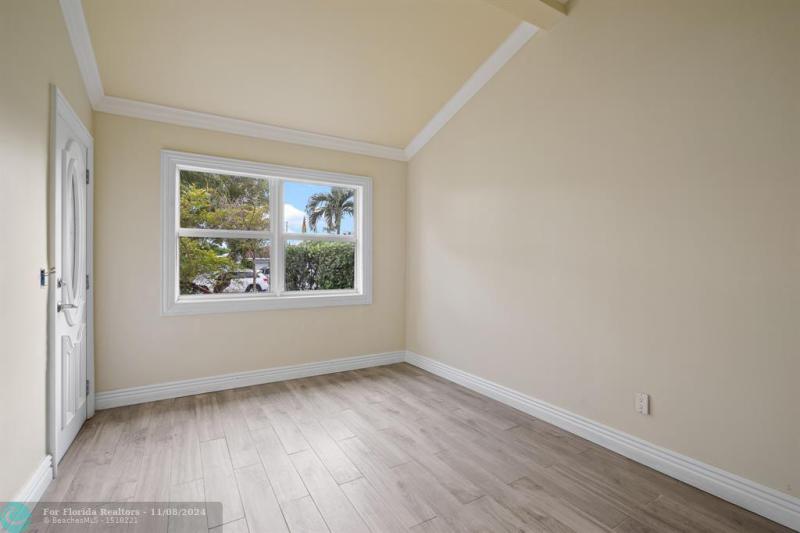  Single Family Homes Photo 22: 1519 SW 19th St  Miami,  FL 33145