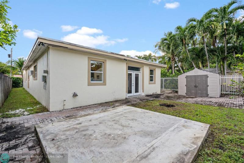  Single Family Homes Photo 24: 1519 SW 19th St  Miami,  FL 33145