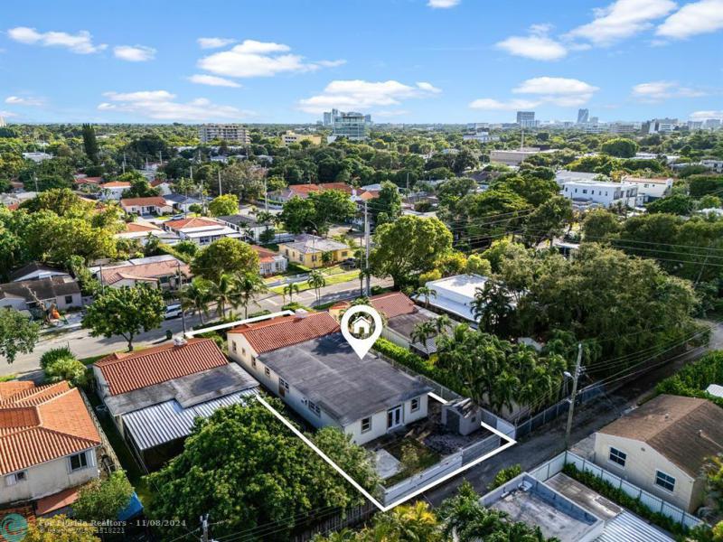  Single Family Homes Photo 26: 1519 SW 19th St  Miami,  FL 33145